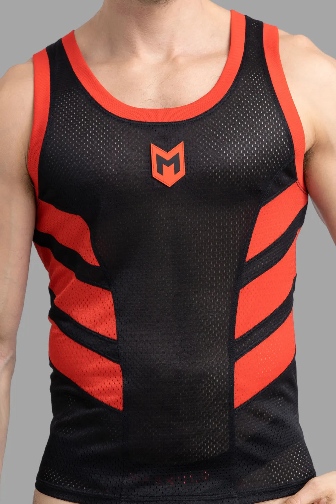 Skulla. Mesh-Tanktop. Schwarz und Rot