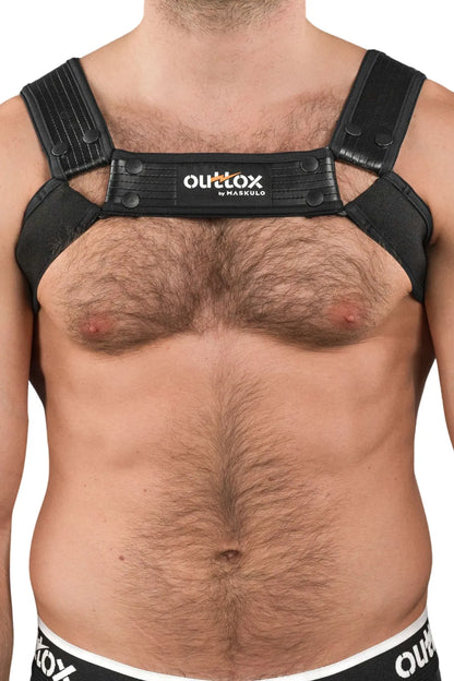 Outtox. Arnés Bulldog con broches. Negro