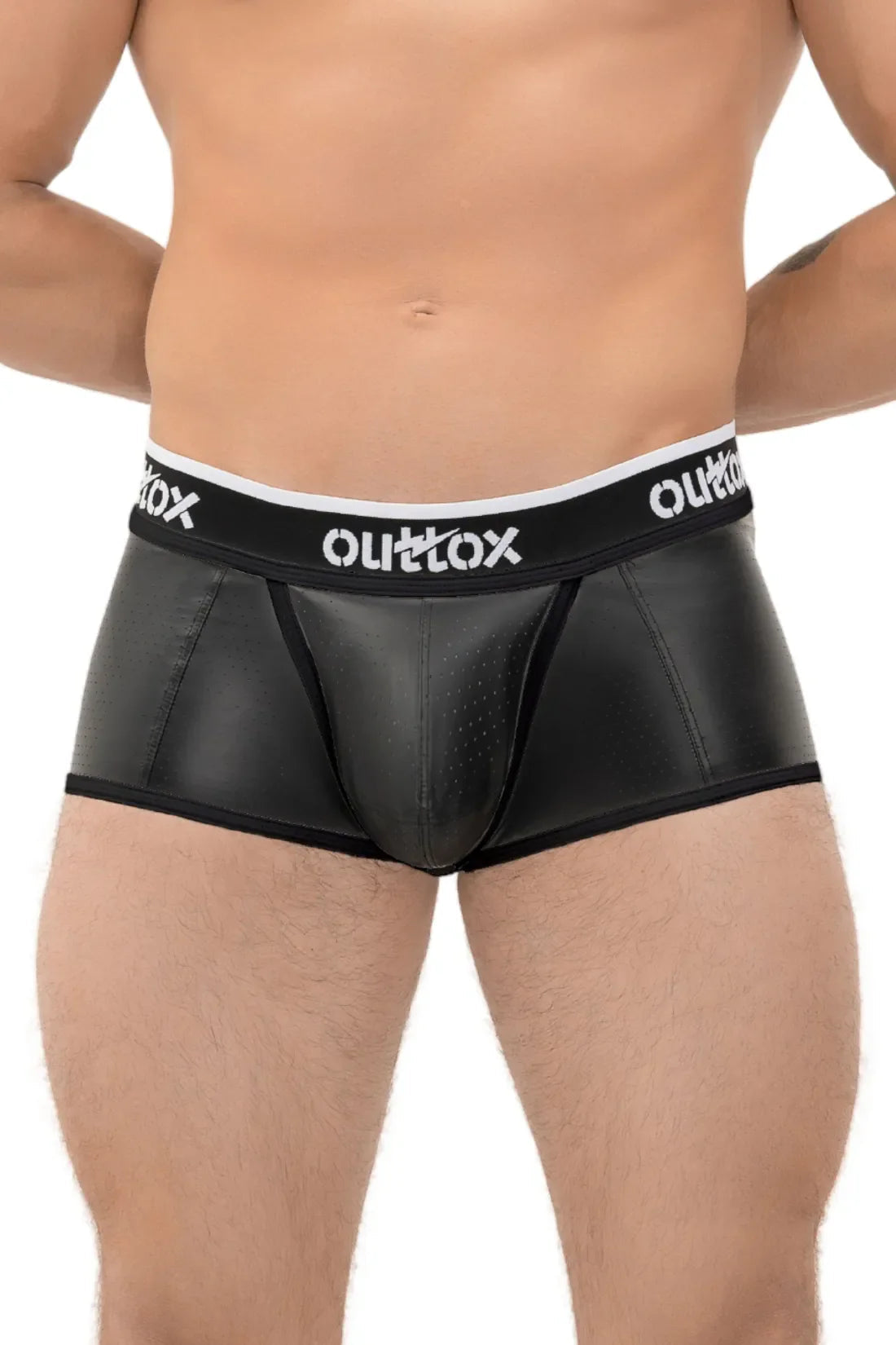 Outtox. Pantalones cortos con parte trasera abierta y bragueta a presión. Negro