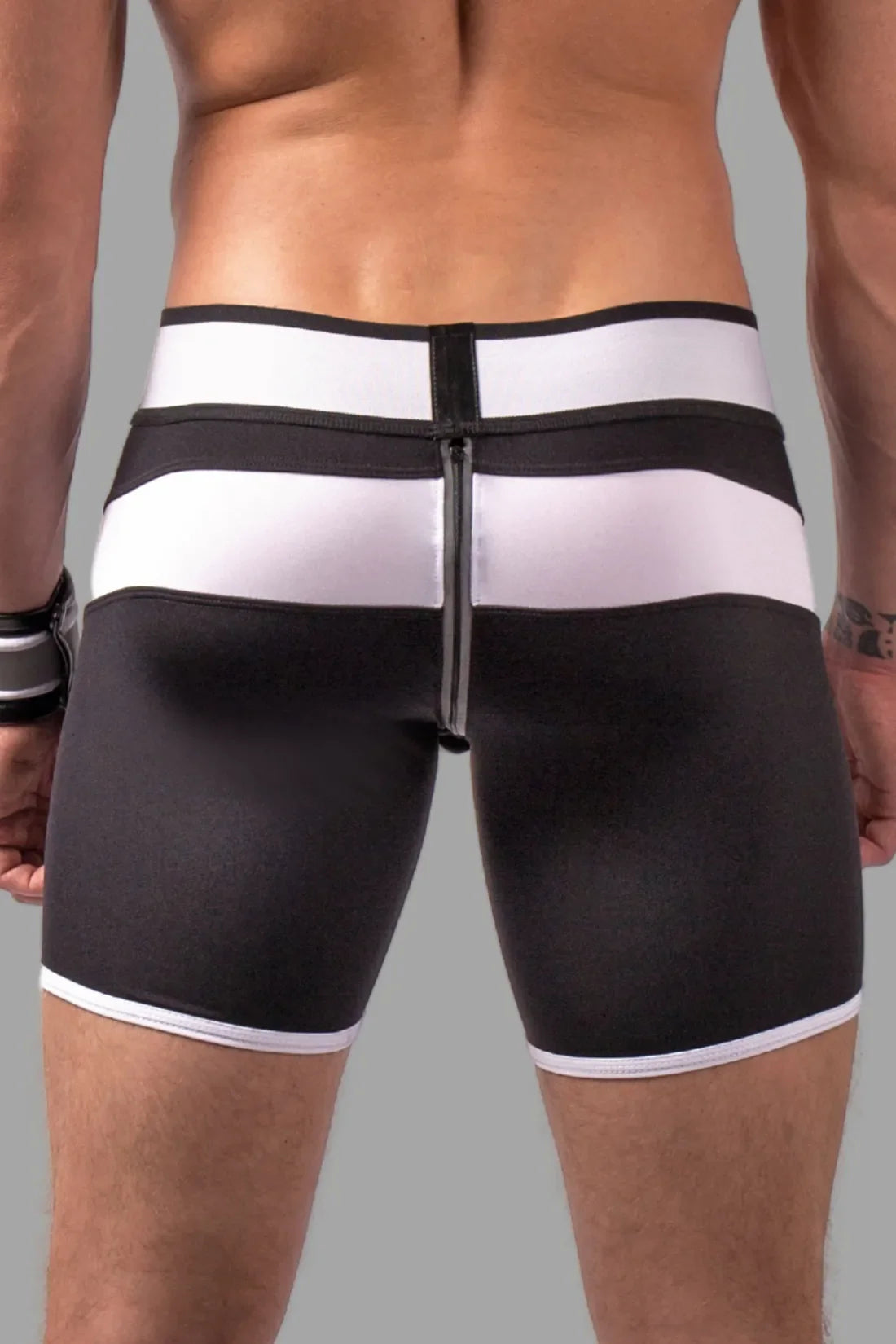 Jovenero. Pantalones cortos de ciclismo Fetish para hombre. Bragueta. Parte trasera con cremallera. Negro+Blanco &