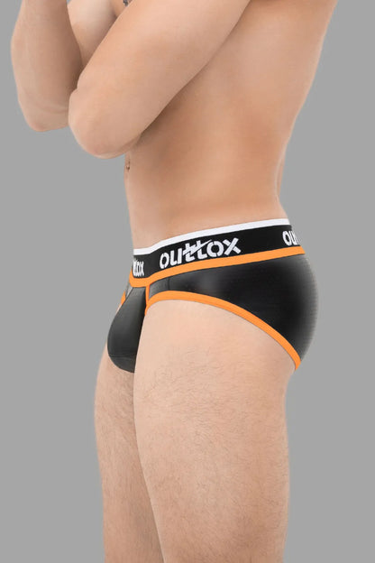 Outtox. Slip arrière enveloppé avec braguette à boutons-pression. Noir et orange