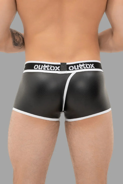 Outtox. Short de coffre arrière enveloppé avec braguette à boutons-pression. Noir et blanc