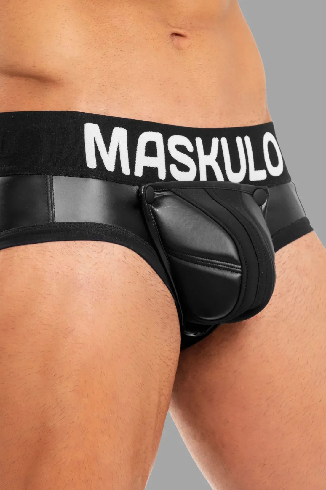 Basic Briefs with Pouch Snap. Black