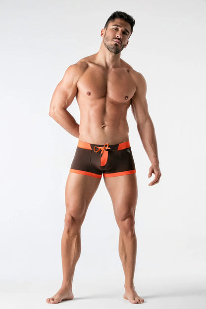 Short de bain avec imitation zip sur le devant. Marron et orange