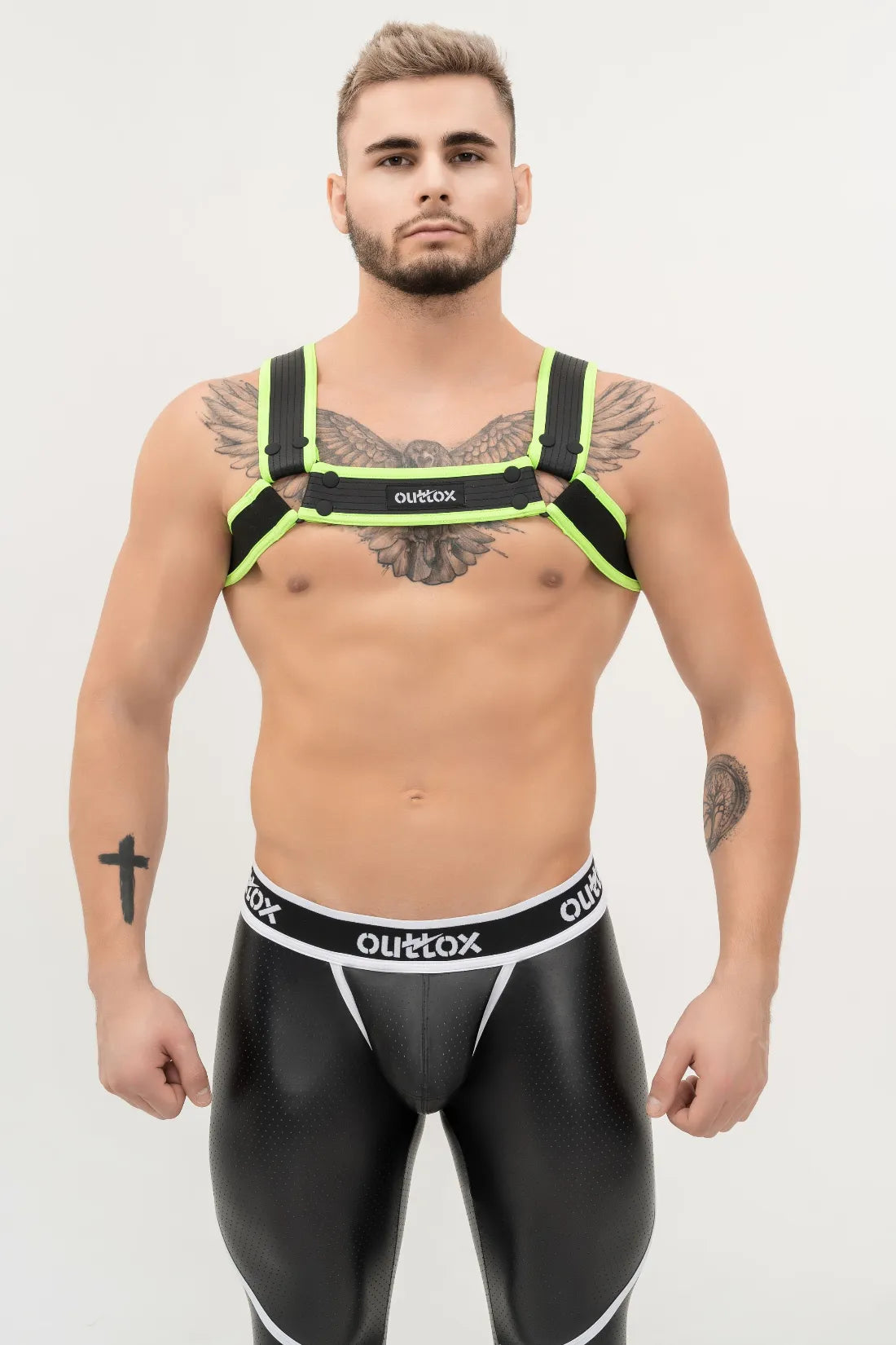 Outtox. Harnais Bulldog avec boutons-pression. Noir et vert « Neon »